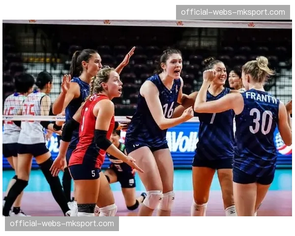 意大利队以全胜战绩强势登顶WBC B组，美国队爆冷负意大利仍晋级